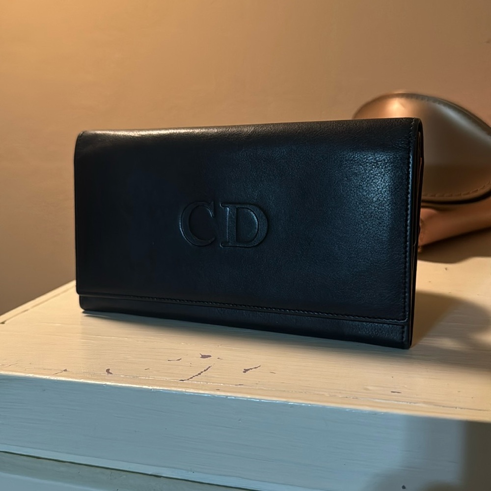 Beautiful black and red CD wallet